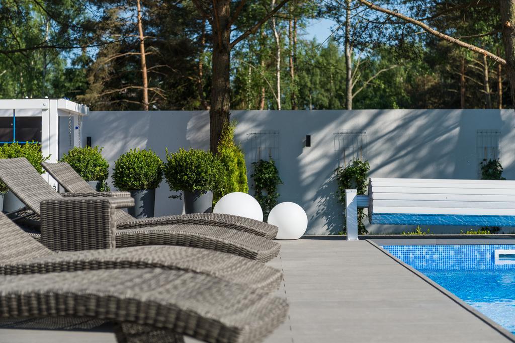 Villa Sanibel Боболін Екстер'єр фото