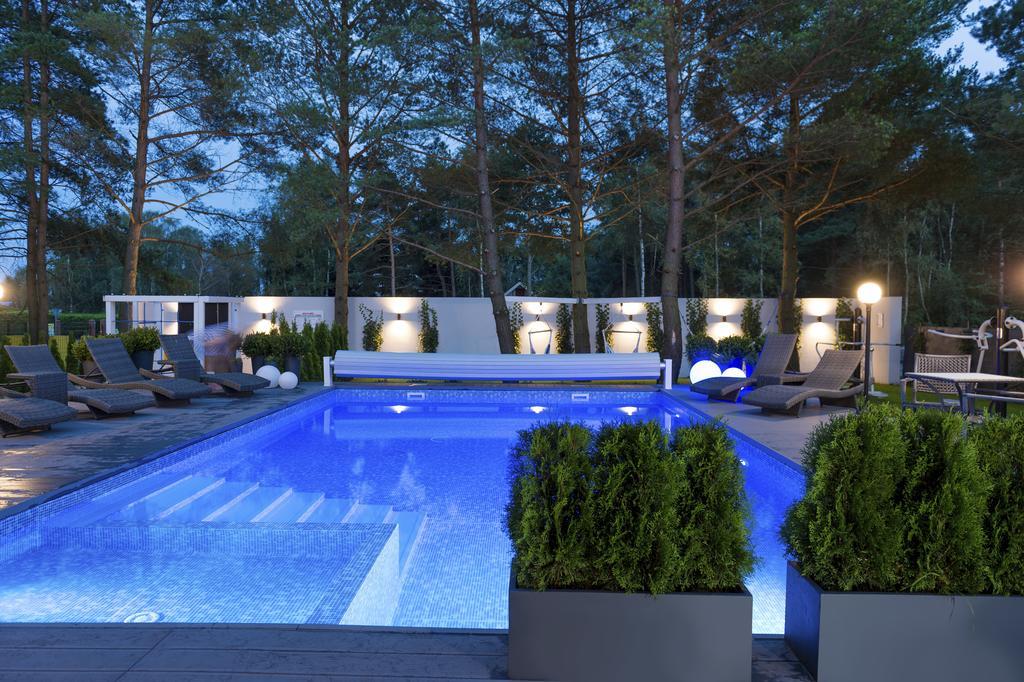 Villa Sanibel Боболін Екстер'єр фото